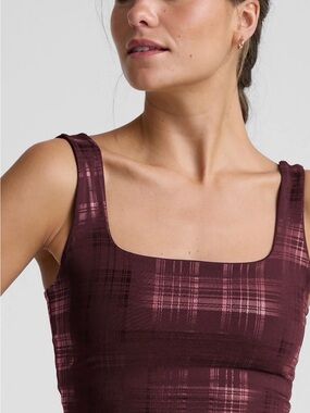 Beyond Yoga The Studio High Cropped Tank in Plaid Foil Burgundy | Size Small